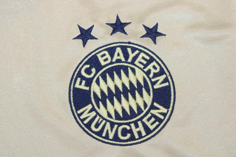 FC Bayern München Auswärts Gold 04/05