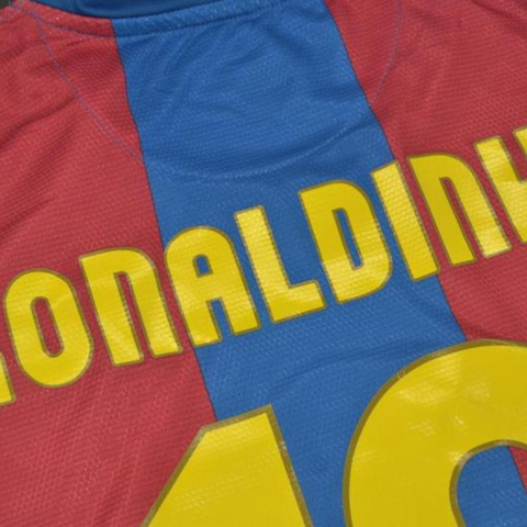Barcelona Heim Langarm 07/08 "Ronaldinho" Nº 10