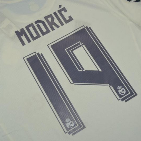 Real Madrid Heim 15/16 "Modric" Nº 19
