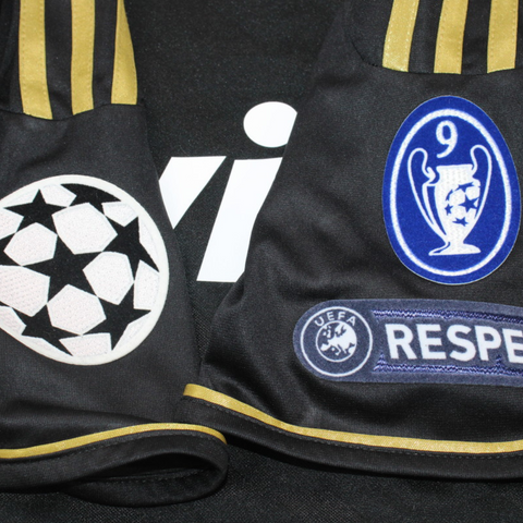 Real Madrid Auswärts Black 11/12 "Özil" Nº 10